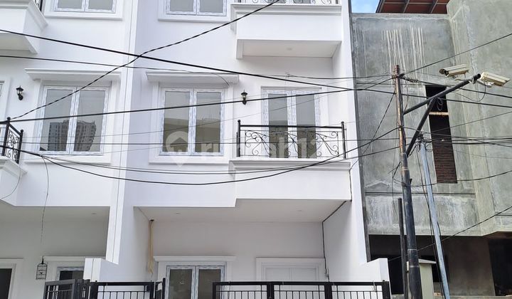 Rumah Baru 3 lantai di Muara Karang Pluit, Jakarta Utara ,SHM 1
