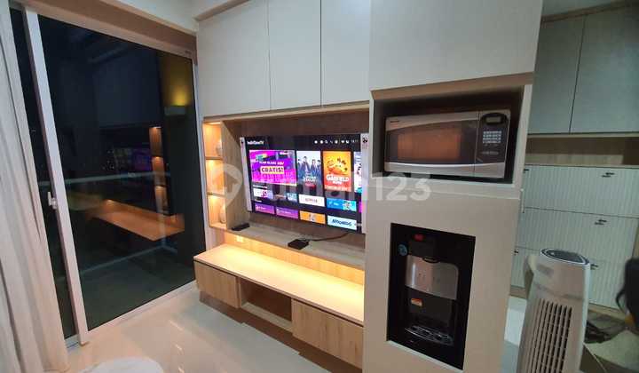Dijual Bawah NJOP Apartemen Green Sedayu 3 BR Interior Furnished, Harga Nego Dijual Bawah NJOP Apartemen Green Sedayu 3 BR Interior Furnished, Harga Nego
