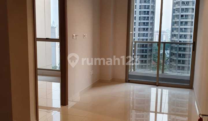 Dijual Murah Cepat Taman Anggrek Residence Suite 1 BR, Lantai Rendah, View Pool, bisa KPA 2