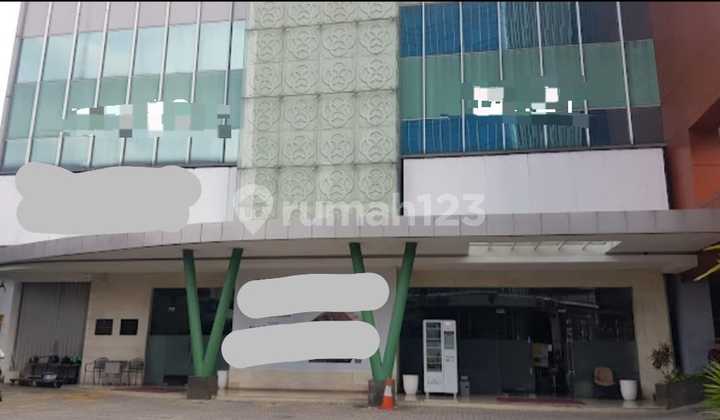 4.5-Storey Linked Shophouse on Jalan Wahid Hasyim, Central Jakarta 1