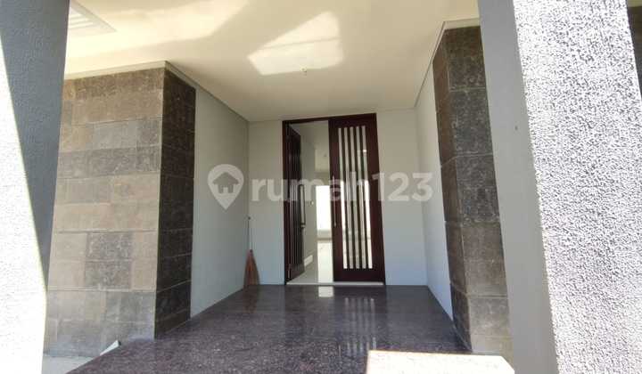 Rumah Wisata Bukit Mas, Grand Palais, Lebar 12