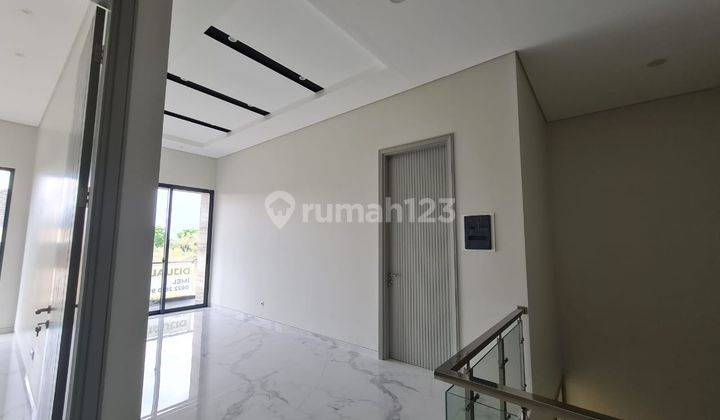 Rumah Pakuwon Indah, Baru Minimalis 2