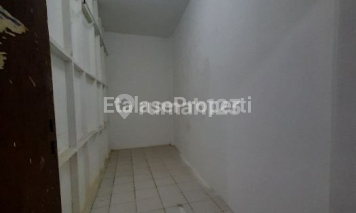 Dijual Gudang Lebak Timur Kenjeran Surabaya Row 2,5 Mobil 3