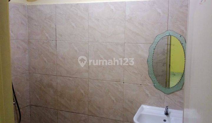 Disewakan Rumah Rapi Dan Siap Huni di Griya Loka 1.5 Ext Dv 4