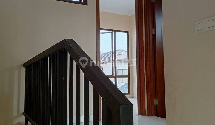 Disewakan Rumah 2 Lantai di Bsd 2, Claster Avani Amaryla Yk  4
