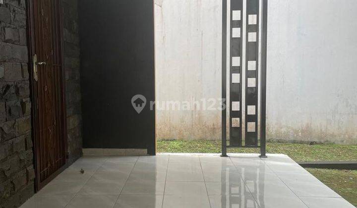 Dijual Rumah 2 Lantai di The Akasia Terrace Depok, Dv 1