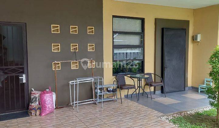 tampak depan dijual rumah bagus siap huni