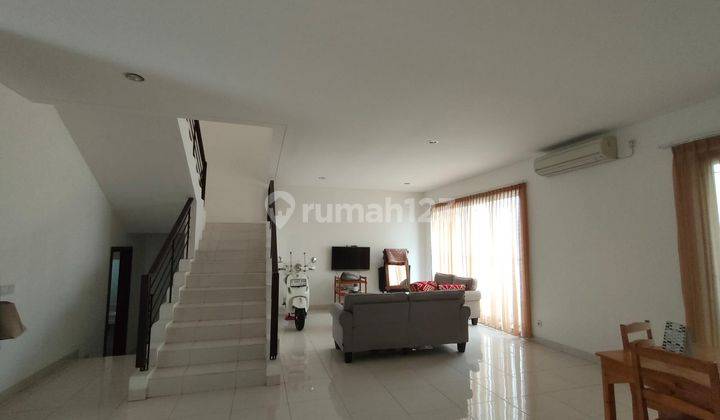 Disewakan Rumah Rapi Dan Bagus Siap Huni di Greencove, Bsd Yk 2