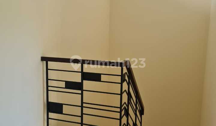 Dijual dan Disewakan Rumah 2 Lantai di Foresta Allevare, Bsd Mc 2