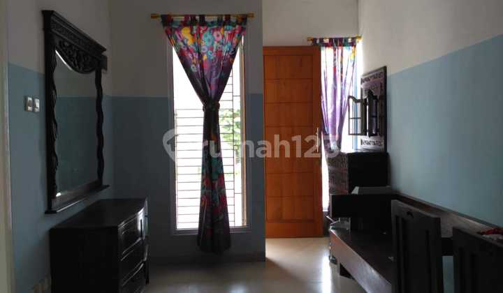 ruang tamu dijual rumah cluster green valley,
