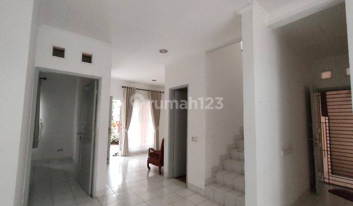 Disewakan Rumah 2 Lantai Nyaman Siap Huni di Puspita Loka, Bsd Yk 2