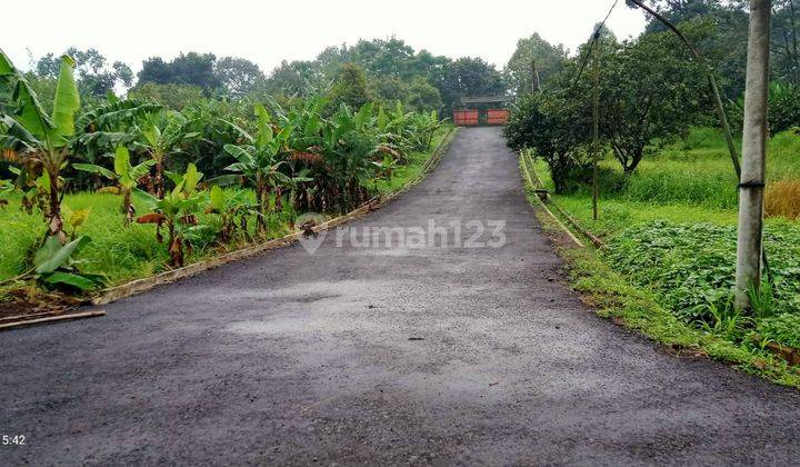 Dijual Kavling Beserta 2 Unit Bangunan Villa di Tapos, Bogor Ynt 2