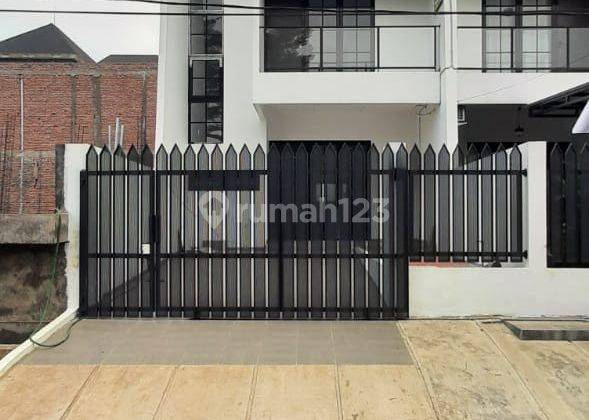 Dijual Brand New House 2 Lantai Bagus di Villa Melati Mas, AG  1