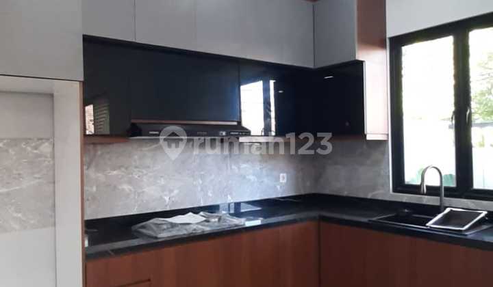 Dijual Brand New House 2 lantai, hook di Griya Loka, BSD (AG) 2