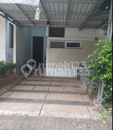 Dijual Rumah Bagus Sudah Direnovasi Ada 6 Kamar di Bsd, Hd 1