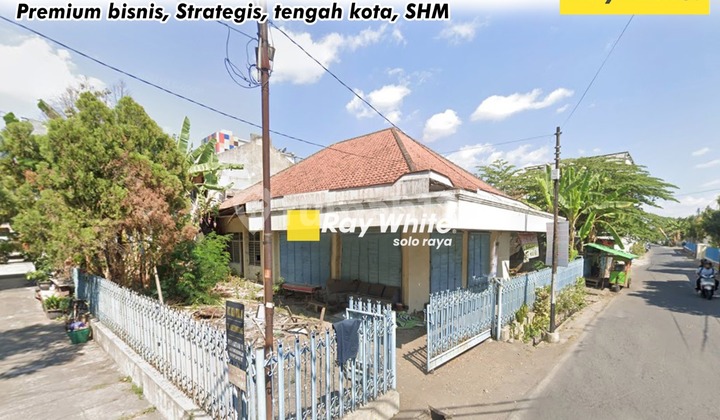 For Sale House on Slamet Riyadi Street, Surakarta