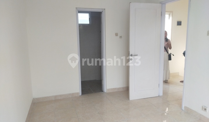 Murah..!! Jual *Bu Rumah Siap Huni 2 Lantai Graha Raya Bintaro
