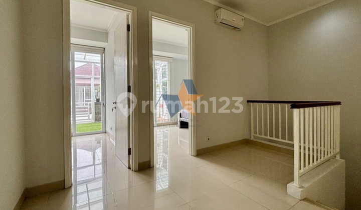 Dijual Rumah 2,5Lantai Siap Huni Semi Furnished Graha Raya Bintaro