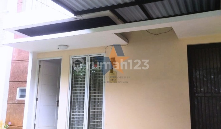 Jual Murah Rumah Bagus 2 Lantai Siap Huni Cluster Boulevarad Graha Raya Bintaro Jual Murah Rumah Bagus 2 Lantai Siap Huni Cluster Boulevarad Graha Raya Bintaro