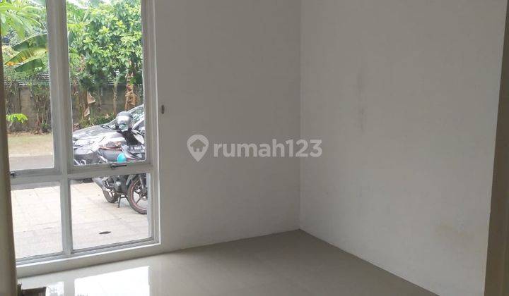 Rumah Cantik Tinggal Bawa Koper Langsung Huni Graha Raya Bintaro  2