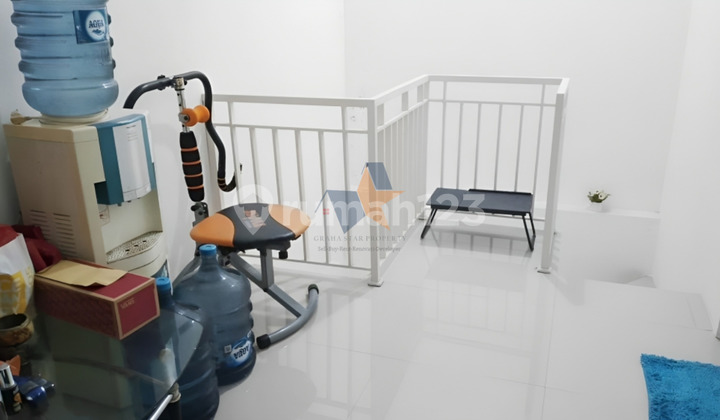 For Sale 2-Story Building Nice House Ready to Live In For Sale 2-Story Building Nice House Ready to Live In