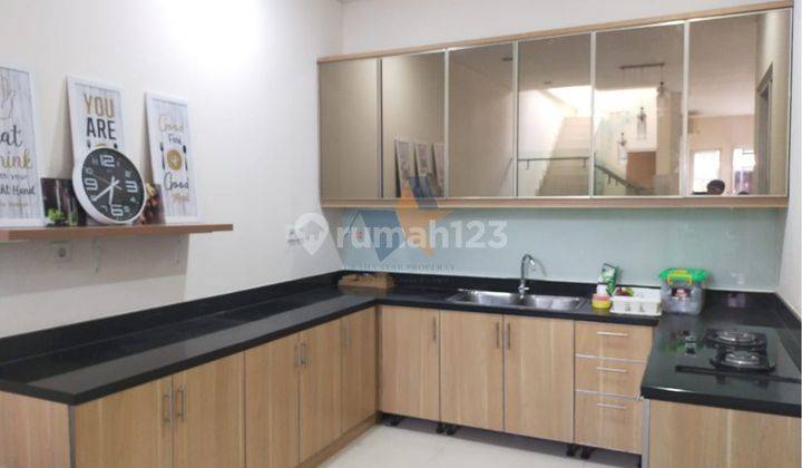 Dijual Cepat Rumah Cantik Siapp Huni 2,5lantai Alam Sutera  2