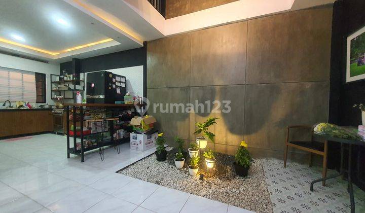 Rumah Cantik 2,5lantai Siap Huniii Sudah Renovasi Bintaro Jaya Sektor 9  1