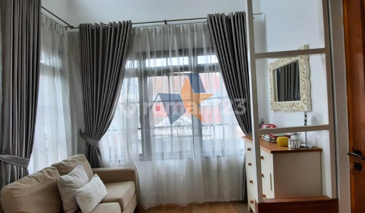 Dijual Rumah Cantik Siapp Huni 3 Lantai di Graha Raya Bintaro Dekat Pintu Tol Parigi Dijual Rumah Cantik Siapp Huni 3 Lantai di Graha Raya Bintaro Dekat Pintu Tol Parigi