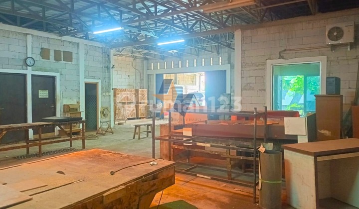 FOR SALE CHEAP QUICK OWNER Ready-to-Use Warehouse in Pondok Aren Graha Bintaro FOR SALE CHEAP QUICK OWNER Ready-to-Use Warehouse in Pondok Aren Graha Bintaro