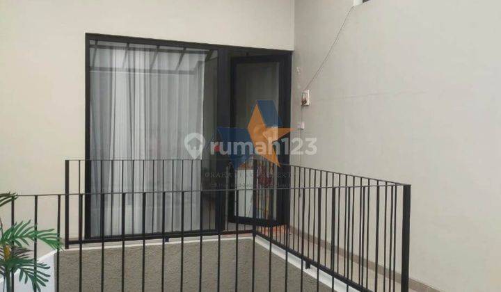 Murahh Rumah Modern 2 Lantai Ada Swimming Pool Regency Melati Mas Serpong  2