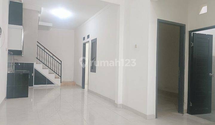 Dijual Rumah 2 Lantai Sudah Renovasi Graha Raya Bintaro  1