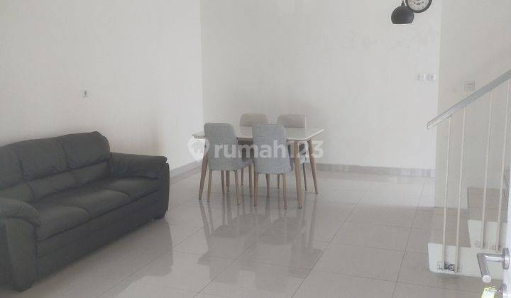 Dijual Butuh Rumah Bagus Harga Murah 2 Lantai Serpong Lagoon Tangerang Selatan  1