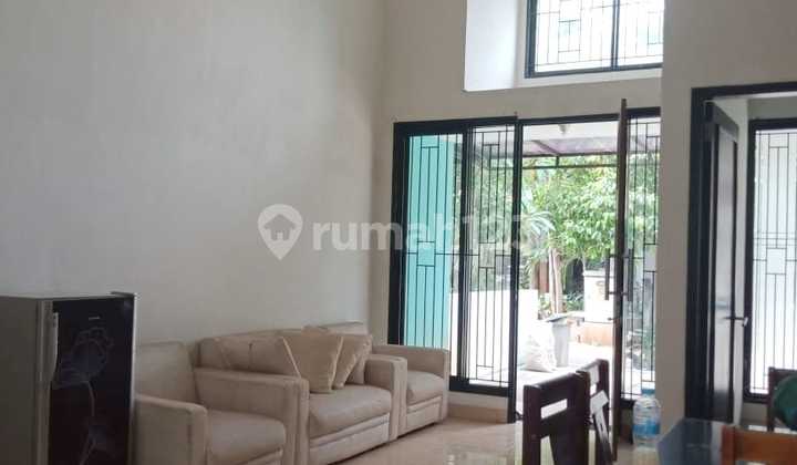 Rumah Cantik Siap Huni Lokasi Bagus Jl Utama Graha Raya Bintaro 2