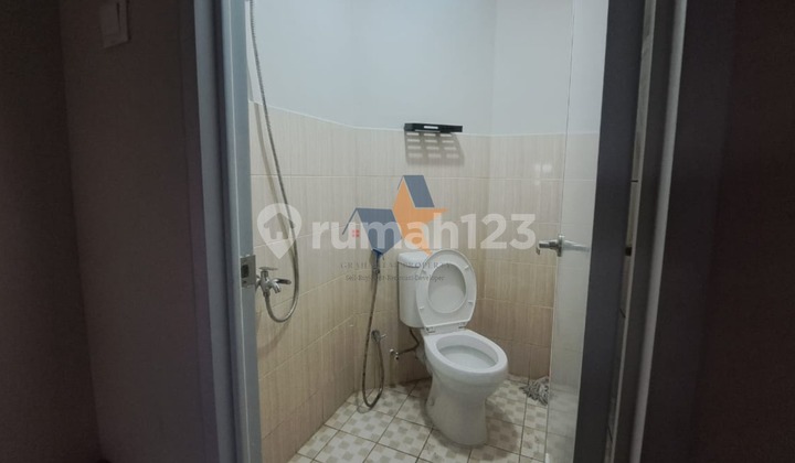 Dijual Cepat Murah Full Furnished Apartemen Grand Kamala Lagoon Bekasi 2