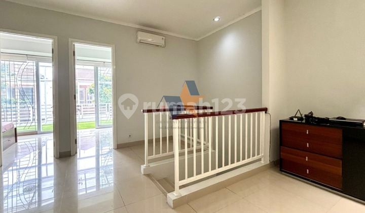 Dijual Rumah 2,5Lantai Siap Huni Semi Furnished Graha Raya Bintaro 2