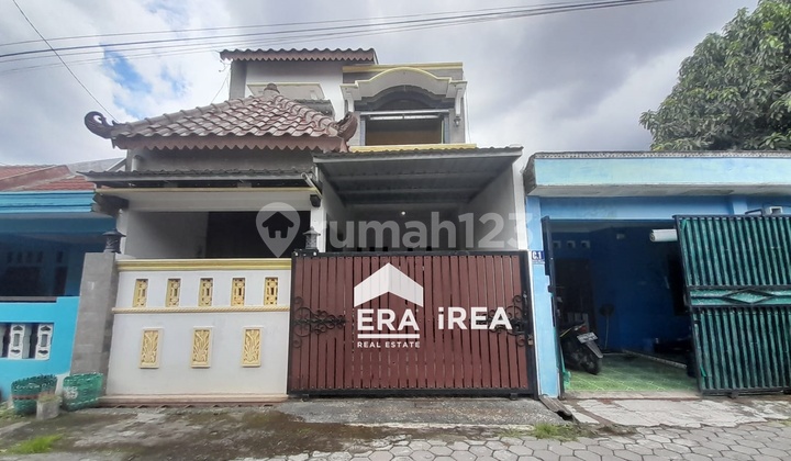 Rumah Full Furnished 2 Lantai Dekat Kampus UNS Solo Rumah Full Furnished 2 Lantai Dekat Kampus UNS Solo