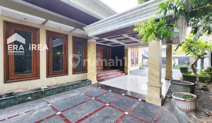 For Rent Luxury House Area Solo Paragon Mall