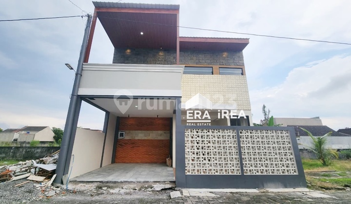 Rumah Baru 2 Lantai Murah Dekat Pusat Bisnis Solo Baru