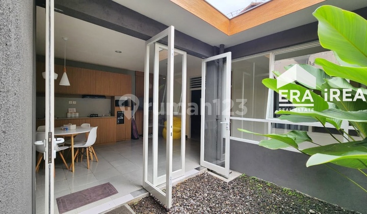 Luxury Fully Furnished House Solo Near Luwes Gading