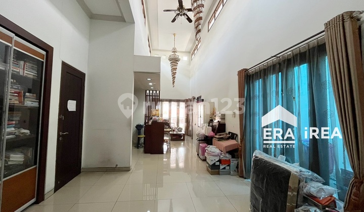 Luxury House for Sale Semi-Furnished Near Transmart Pabelan Solo 2