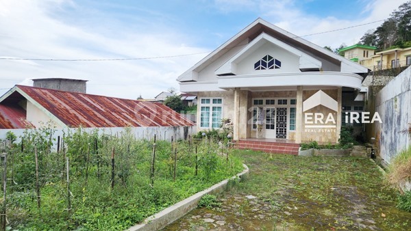 Jual Villa di Tawangmangu Dekat Taman Balekambang Jual Villa di Tawangmangu Dekat Taman Balekambang