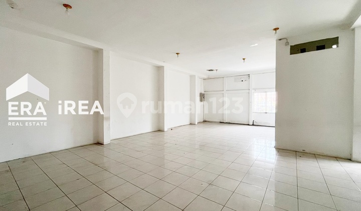 2-Story Business Space for Rent Near Manahan Stadium, Solo 2-Story Business Space for Rent Near Manahan Stadium, Solo