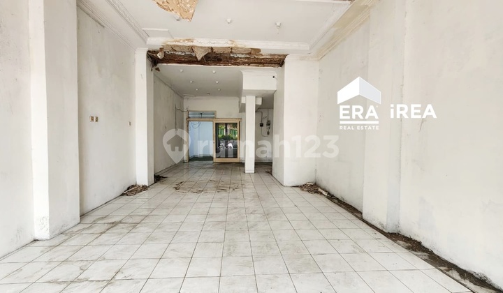 3-Story Shop House for Sale in Central Klaten Near the Town Square