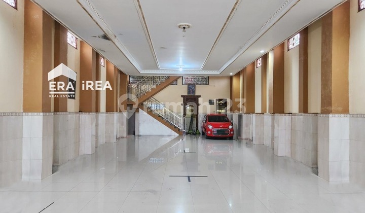 Ruang Usaha 3 Lantai Dekat Pusat Bisnis Solo Baru