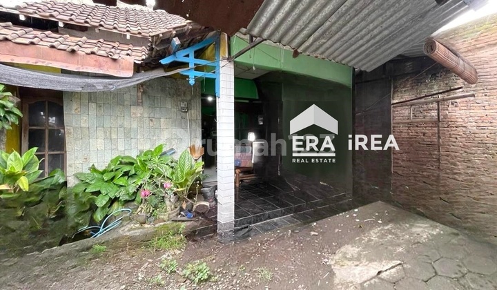 Bonus Business Space House for Sale in Sukoharjo Near Kartasura Market 2
