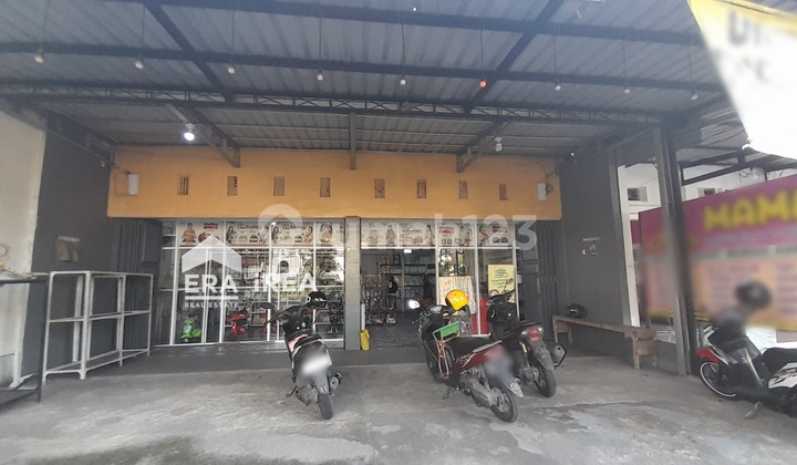 For Sale, Nice Shophouse in Solo Near PKU Karanganyar 2