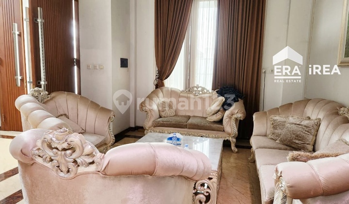 Rumah Full Furnish Solo Dekat Graha Saba Buana Ada Swiming Pool