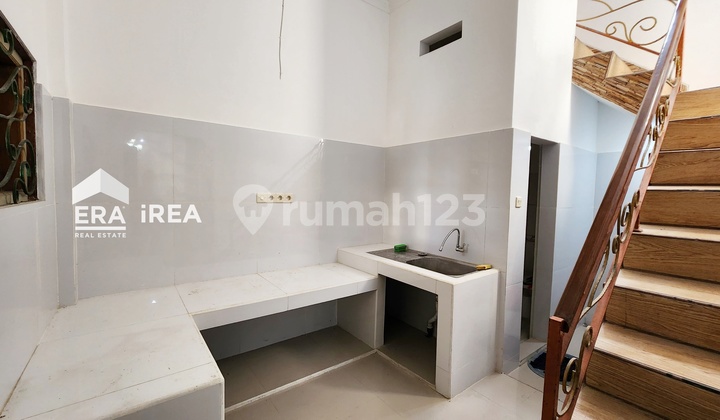 Jual Rumah Furnished Di Solo Barat Dekat Superindo Colomadu 2