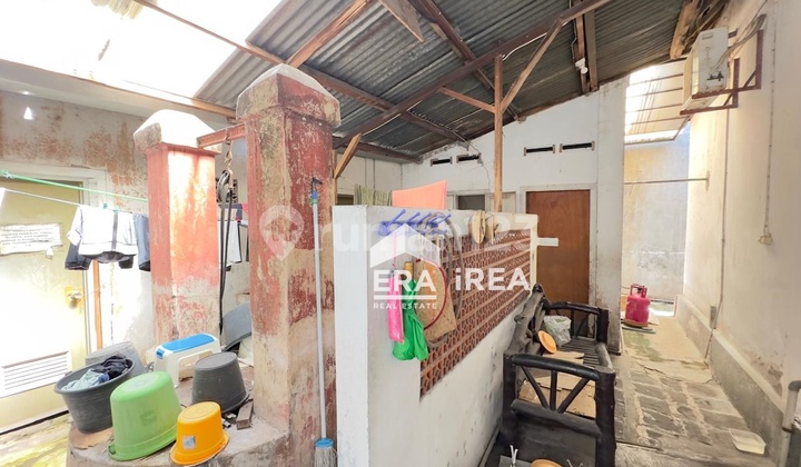 For Sale: Roadside House in Solo Near Nongko Market 2