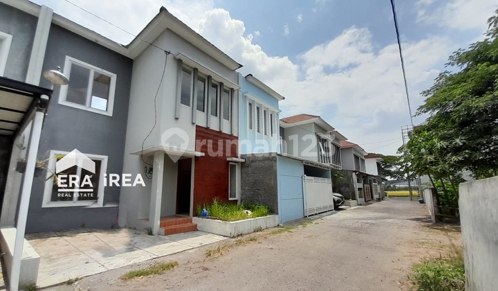 Rumah Murah 2 Lantai di Perum Fadila 2  